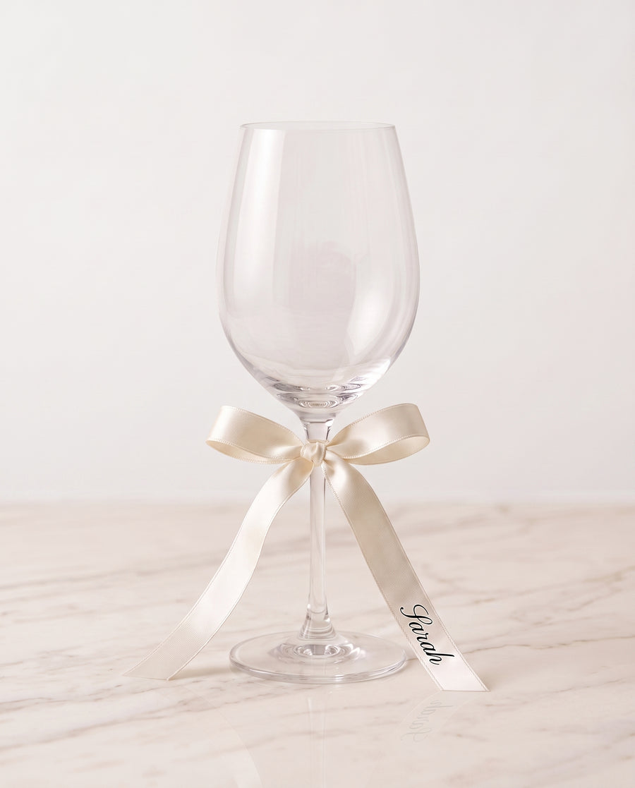 Printed ribbon place settings, personalised with each guest's name