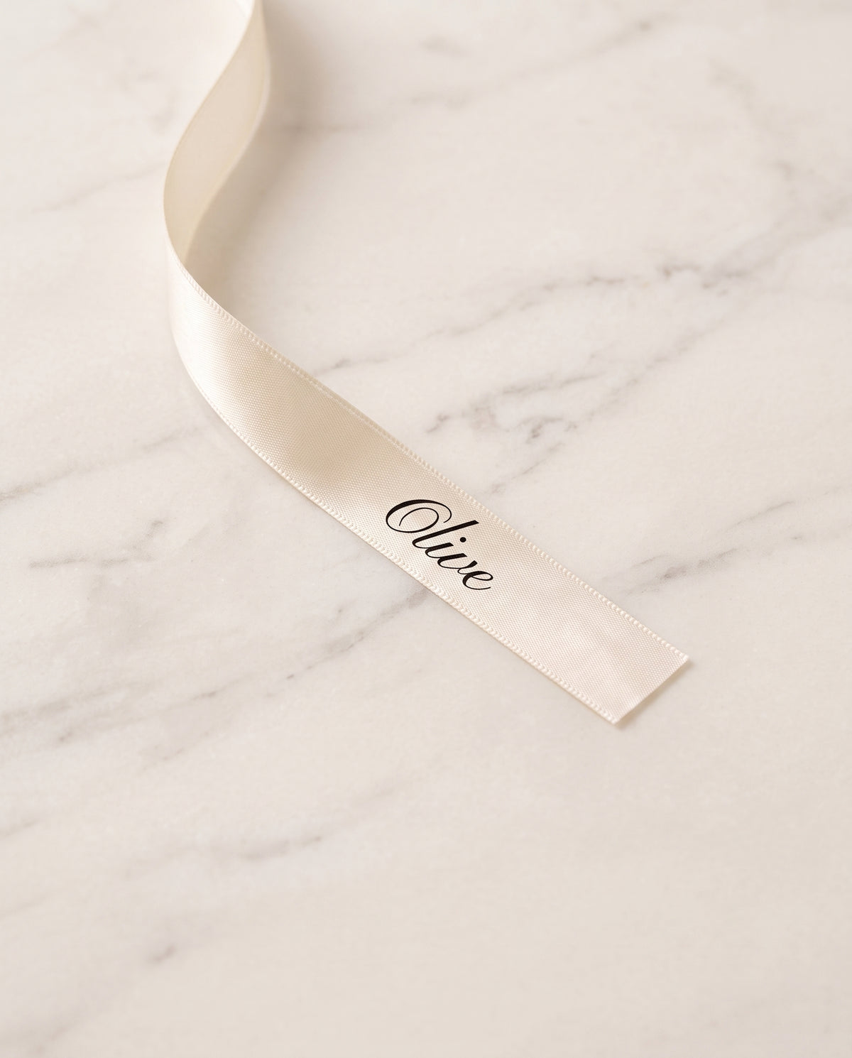 The Ribbon Place Setting, second view